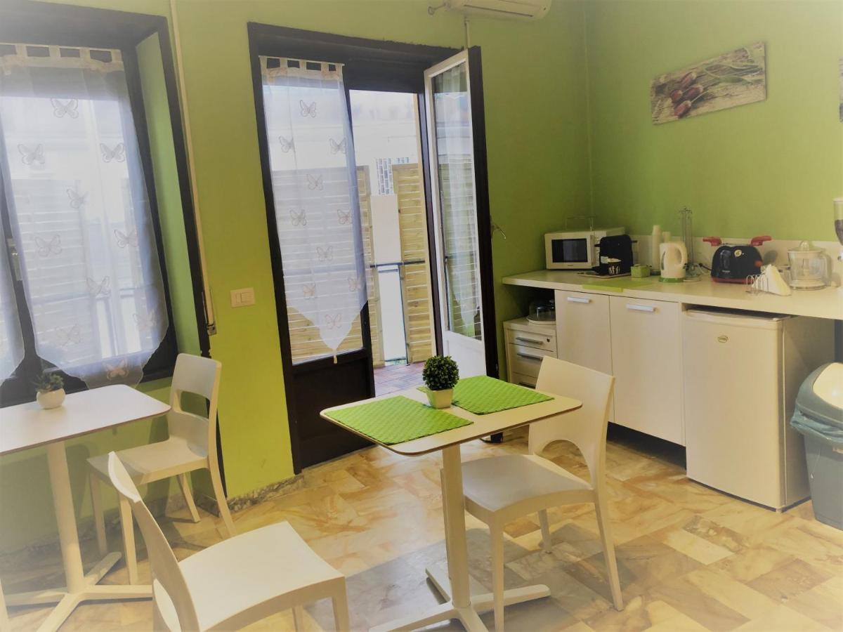 The Colours Of Rome Hotell Exteriör bild